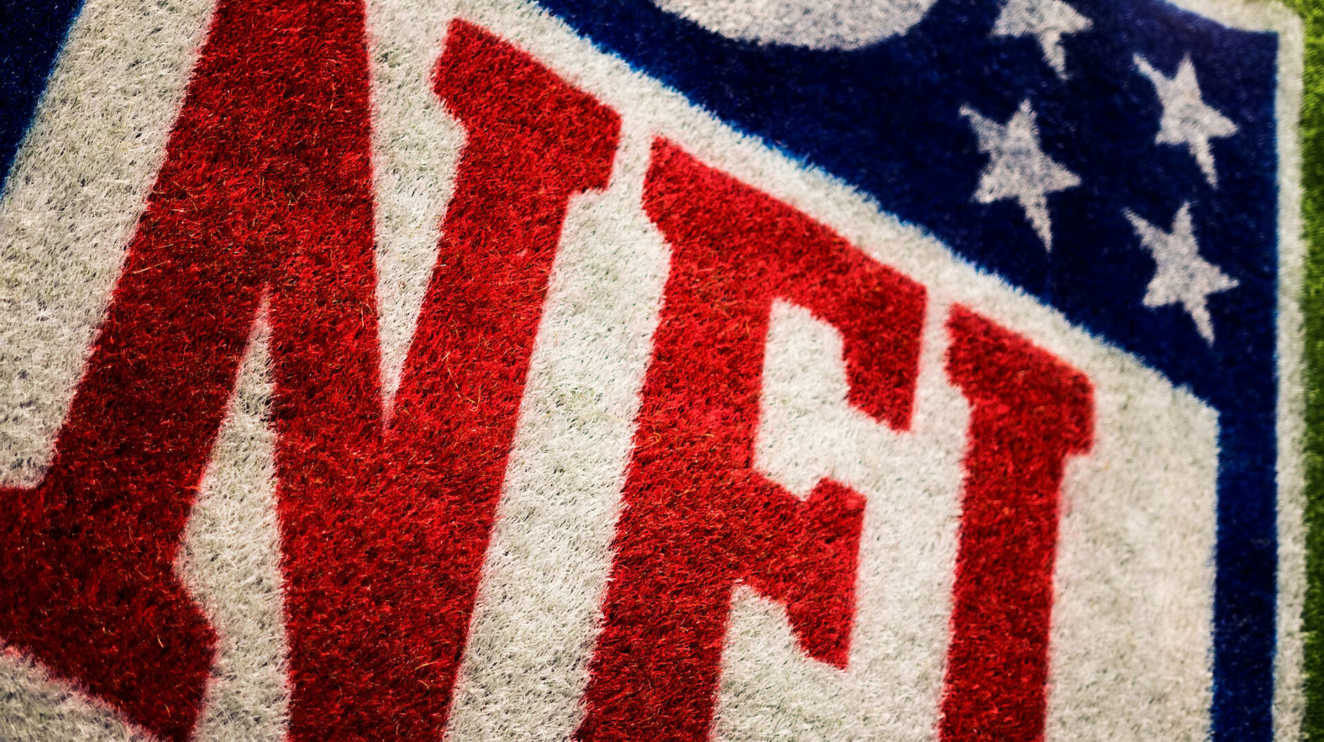 NFL, Caesar’s debut live streaming